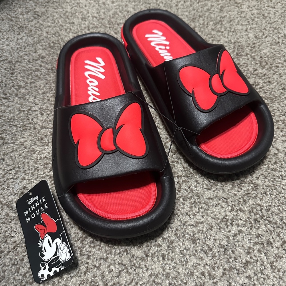 Minnie Mouse Red Bow Slides